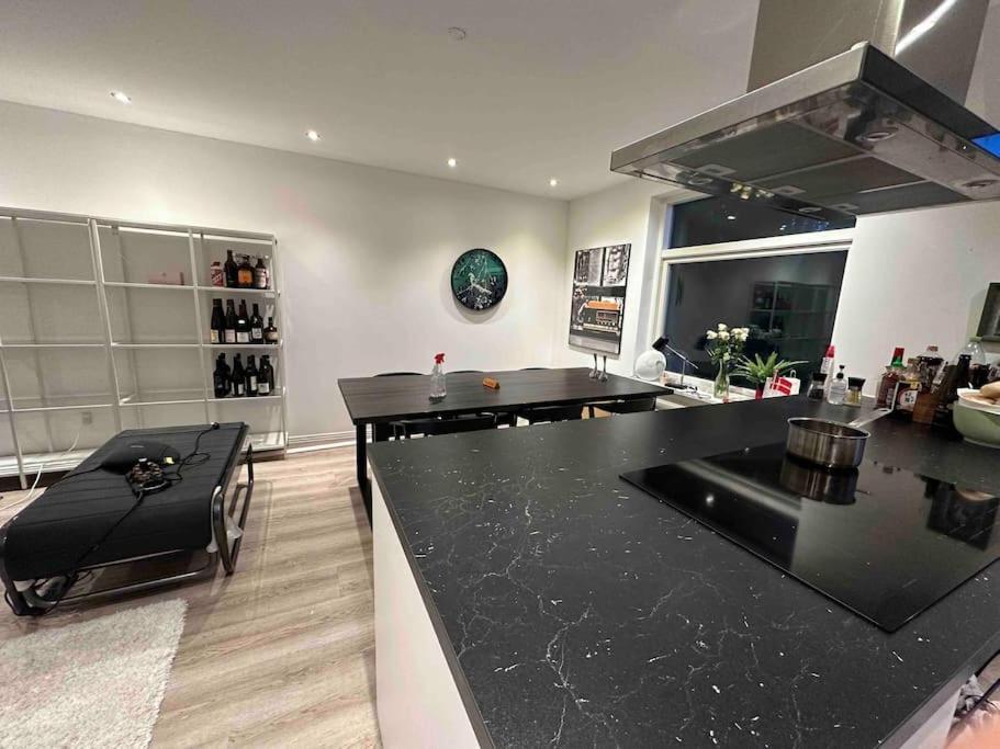 Newly Renovated Family House In The Center Of For Maximum 8 People * Aalborg